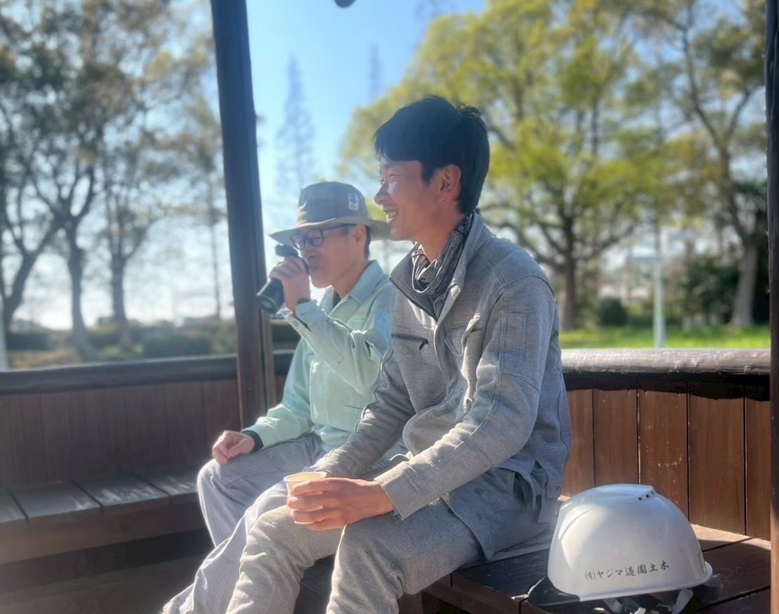 現場での休憩の様子